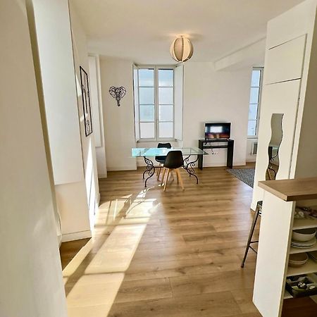 Wonderhost, Au Coeur Du Quartier Du Chateau Pau Bagian luar foto