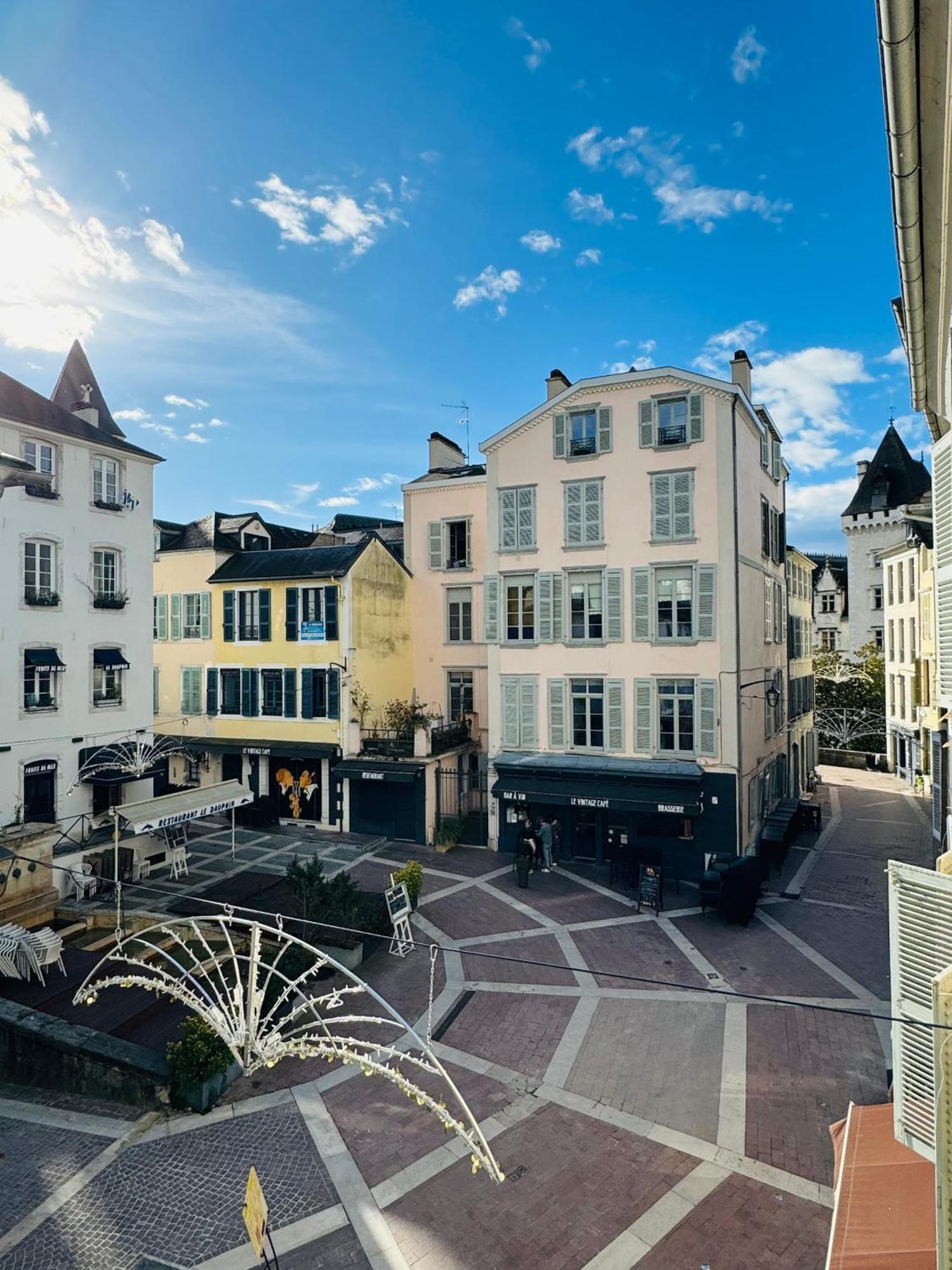 Wonderhost, Au Coeur Du Quartier Du Chateau Pau Bagian luar foto