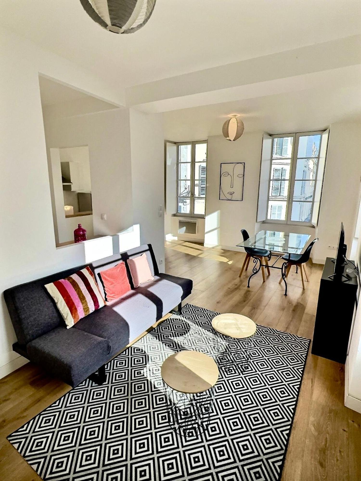 Wonderhost, Au Coeur Du Quartier Du Chateau Pau Bagian luar foto